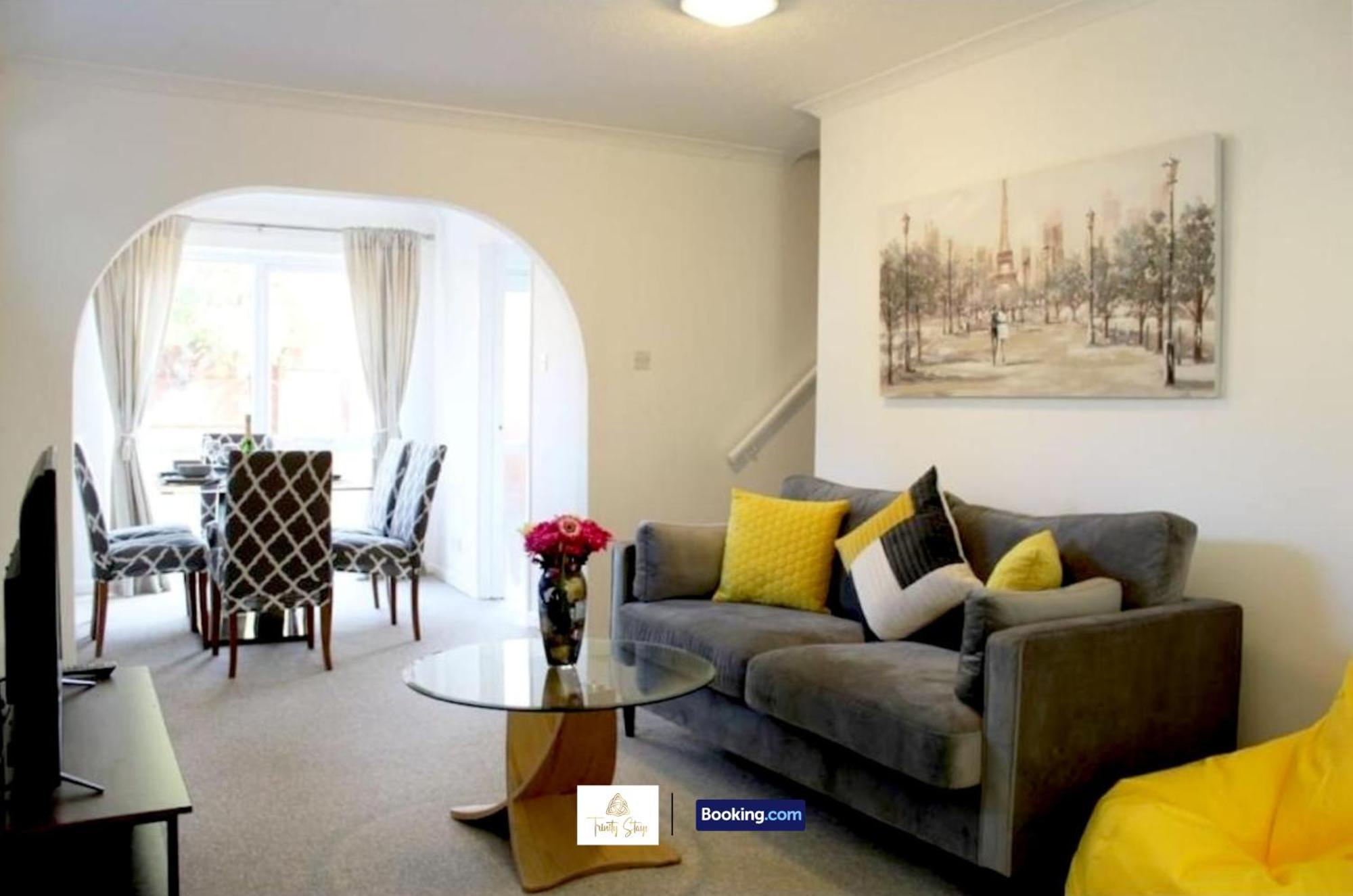 4 Bedroom House With Parking Near City Centre By Trinity Stays Short Lets & Serviced Accommodation Cambridge Luaran gambar