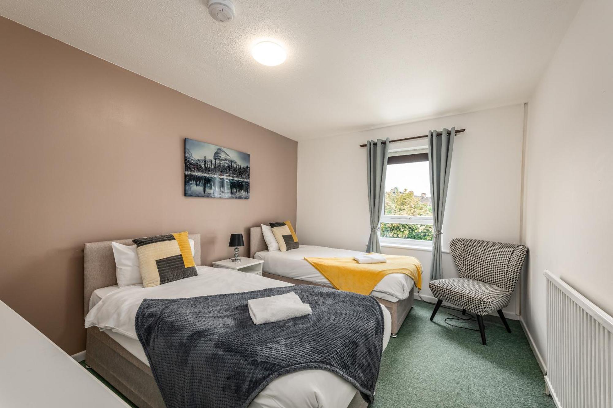 4 Bedroom House With Parking Near City Centre By Trinity Stays Short Lets & Serviced Accommodation Cambridge Luaran gambar